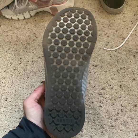 High quality shoes for working out. - Picture 2 of 3